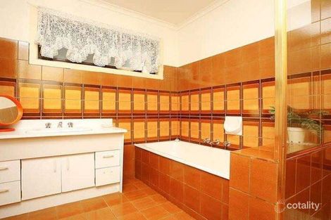 Property photo of 3 Fairview Avenue Ringwood East VIC 3135