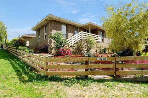 321 Roslyn Rd, Highton, VIC 3216