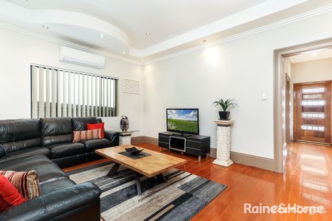 Property photo of 26 Wollongong Road Arncliffe NSW 2205