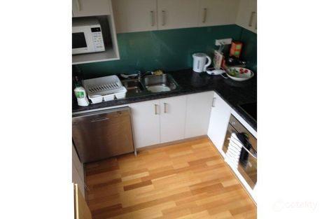 Property photo of 15/16 The Esplanade Clifton Hill VIC 3068