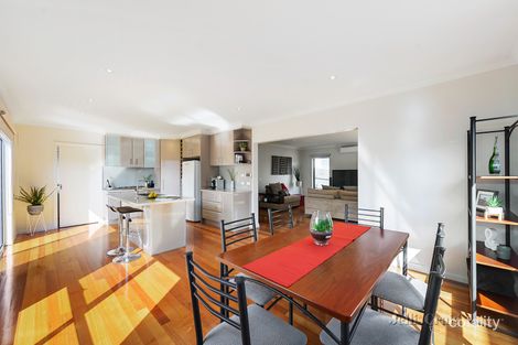 Property photo of 2/65 Laburnum Street Blackburn VIC 3130