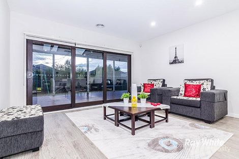 Property photo of 19 Sunline Way Lyndhurst VIC 3975