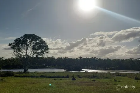 17 Howard Heights Rd, Howard, QLD 4659