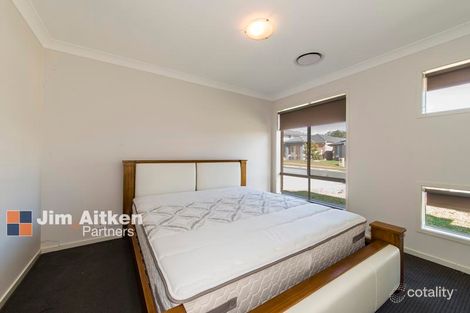 Property photo of 19 Cordyline Loop Jordan Springs NSW 2747