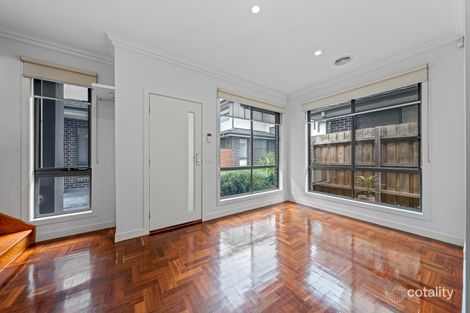 Property photo of 5/114 Kennington Park Drive Endeavour Hills VIC 3802