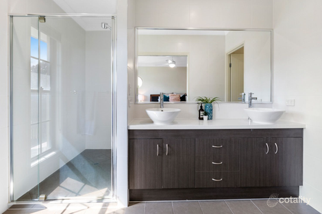 Property photo of 79 Ningaloo Drive Pimpama QLD 4209