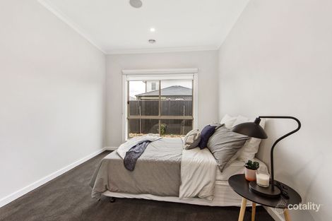 319 Kundram Ct, Deanside, VIC 3336