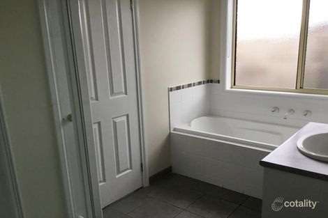 Property photo of 3/249-251 Monahans Road Cranbourne West VIC 3977