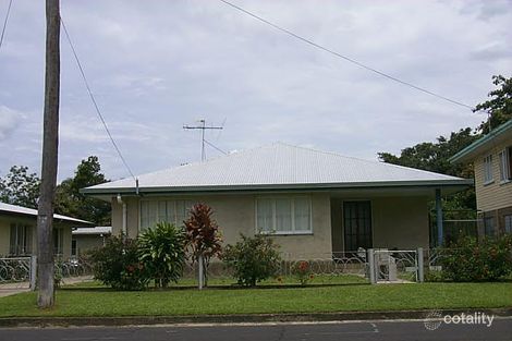 11 Chataway St, Mooroobool, QLD 4870
