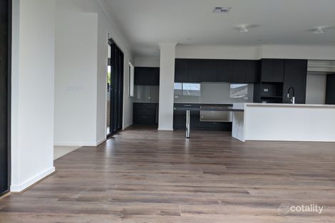 Property photo of 90 McFees Road Dandenong North VIC 3175