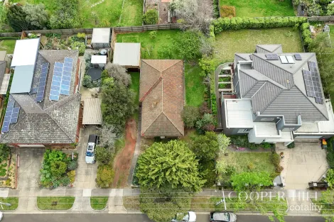Property photo of 11 Leyland Road Mount Waverley VIC 3149