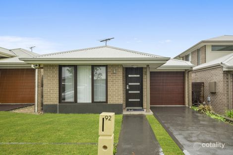 92 Commissioners Dr, Denham Court, NSW 2565