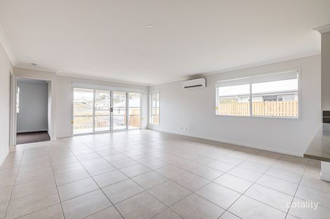 Property photo of 10 Challenger Way Coomera QLD 4209