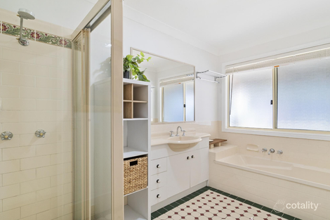 Property photo of 10 Guava Court Bonogin QLD 4213