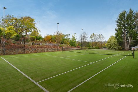 Property photo of 2 Bosc Court Templestowe VIC 3106