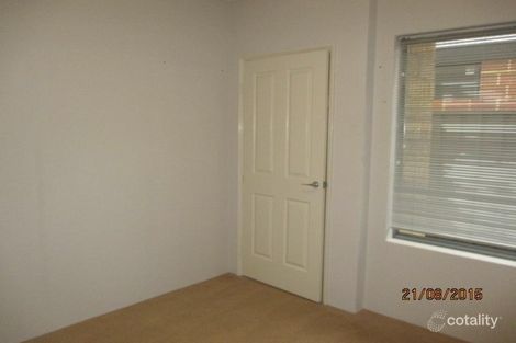 Property photo of 27B Pearl Road Cloverdale WA 6105