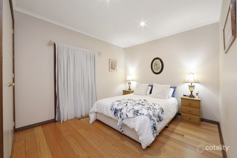 Property photo of 5 Candlebark Quadrant Rowville VIC 3178