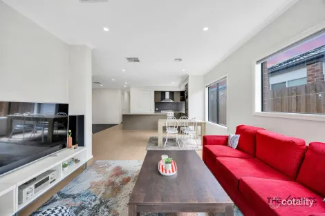 Property photo of 8 Wagner Drive Werribee VIC 3030