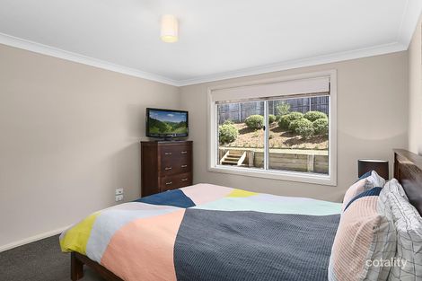 Property photo of 25 Flame Tree Circuit Woonona NSW 2517