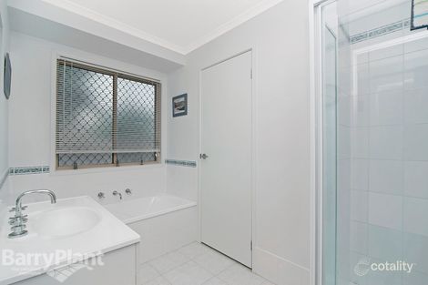Property photo of 19 Abercairn Drive Narre Warren South VIC 3805