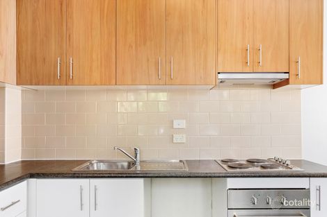 Property photo of 1/5 Summerlea Grove Hawthorn VIC 3122