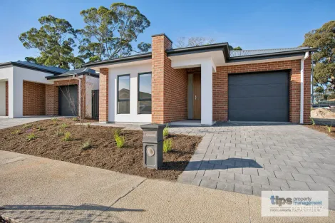 Property photo of 27 Martello Avenue Mount Barker SA 5251
