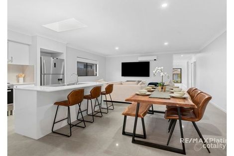 Property photo of 85 Palatial Crescent Narangba QLD 4504