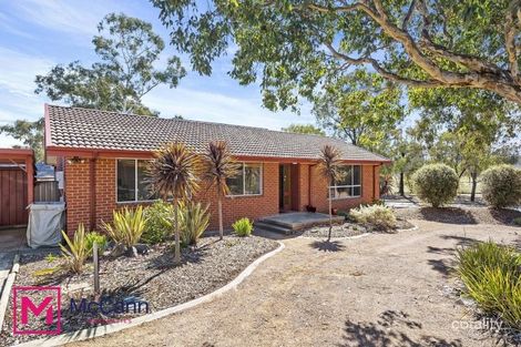 28 Sternberg Cres, Wanniassa, ACT 2903