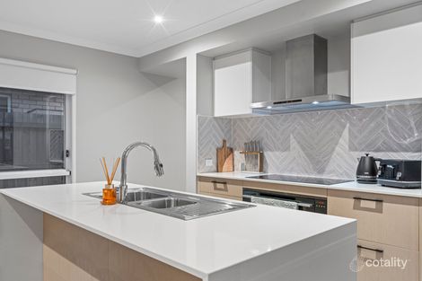 Property photo of 40 Jim Davidson Boulevard Belivah QLD 4207