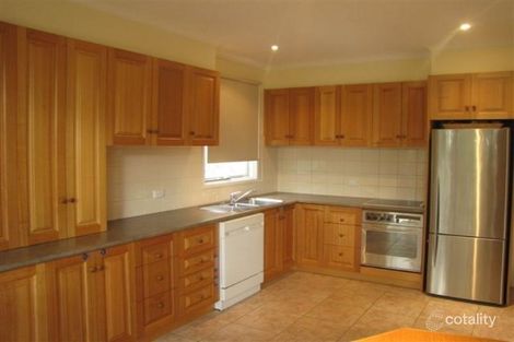 Property photo of 31 Summit Crescent Ringwood North VIC 3134