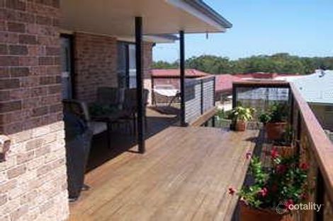 Property photo of 35 Dennis Crescent South West Rocks NSW 2431