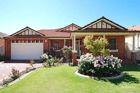 Property photo of 8 Silvergum Close Stirling WA 6021