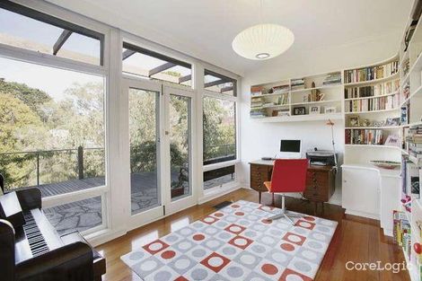 Property photo of 12 Yarravale Road Kew VIC 3101