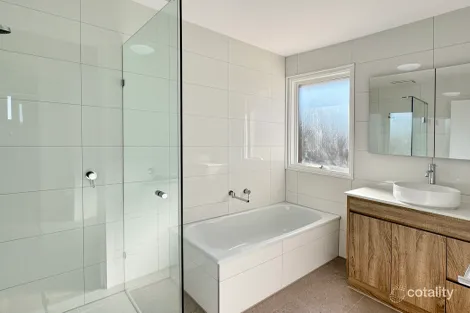 Property photo of 47 Sutherland Street Kilmore VIC 3764