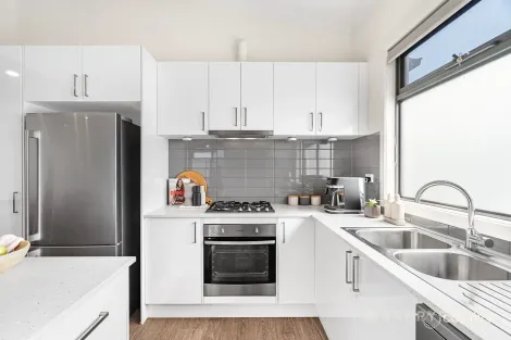 Property photo of 2 Erdogan Place Lilydale VIC 3140