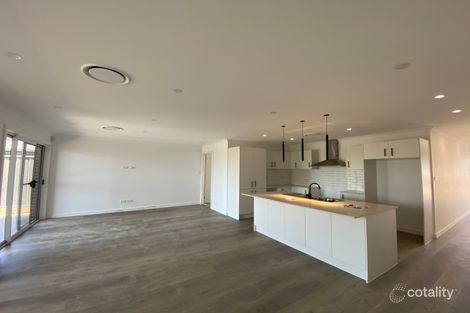 Property photo of 4 Cecilia Place Thirlmere NSW 2572