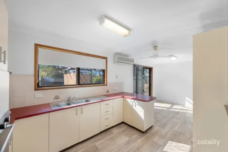 Property photo of 9 Mercedes Street Clinton QLD 4680