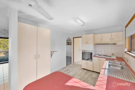 Property photo of 9 Mercedes Street Clinton QLD 4680