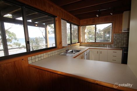 Property photo of 39 Walmer Avenue Sanctuary Point NSW 2540