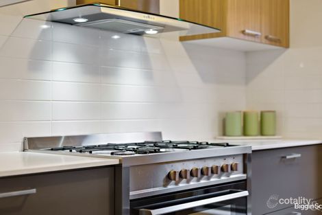 Property photo of 11 Solar Way Mickleham VIC 3064