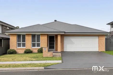 Property photo of 8 Escarpment Place Horsley NSW 2530