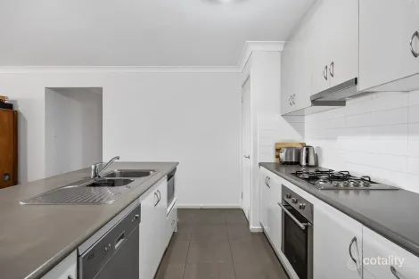 Property photo of 39 White Close Encounter Bay SA 5211