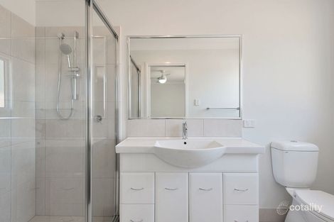 Property photo of 27 Wright Crescent Flinders View QLD 4305