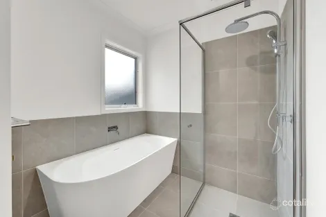 Property photo of 12 Bonifacio Road Clyde VIC 3978