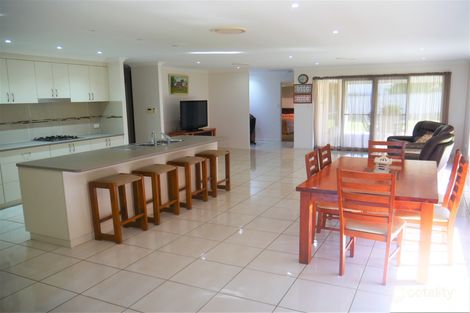Property photo of 6 Allan Place Kingaroy QLD 4610