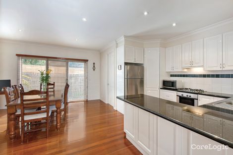Property photo of 23 Kingswood Rise Box Hill South VIC 3128