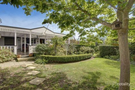 Property photo of 6 Bourbon Way Waurn Ponds VIC 3216