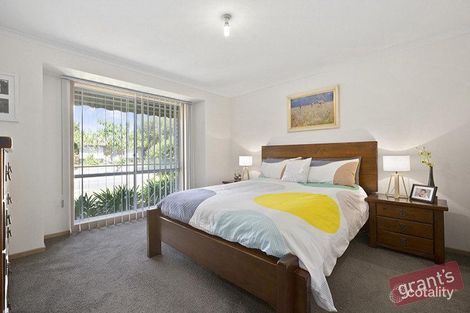Property photo of 4 Forrester Walk Narre Warren South VIC 3805