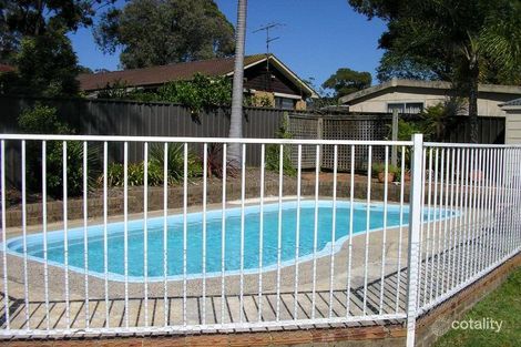 Property photo of 3 Sandra Place Ingleburn NSW 2565