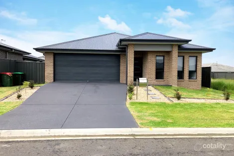 7 Blacksmith St, Cliftleigh, NSW 2321